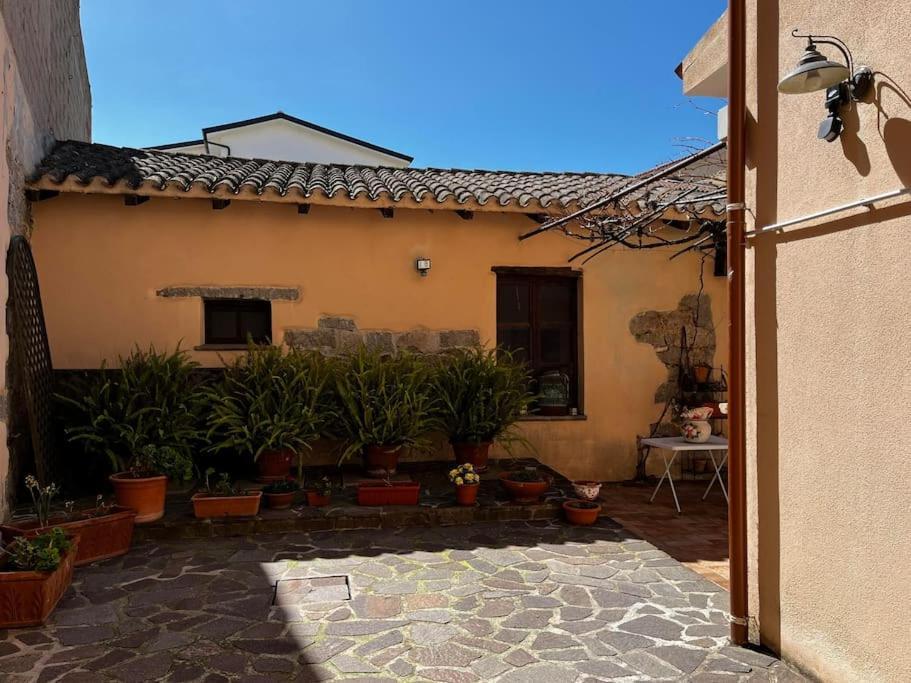 Sardegna: Mare E Montagna Iun R0346 Apartment Олиена Екстериор снимка